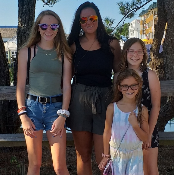 Meet your Posher, Brianne - Picture 6 of 8